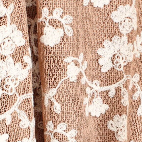 Vici Tan White Crochet Style Skirt, Bubble Hem, Size Large - Picture 2 of 7